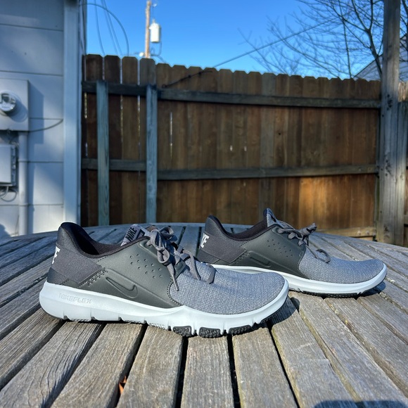 Men’s Nike Flex Control TR3 Sneakers size 12W